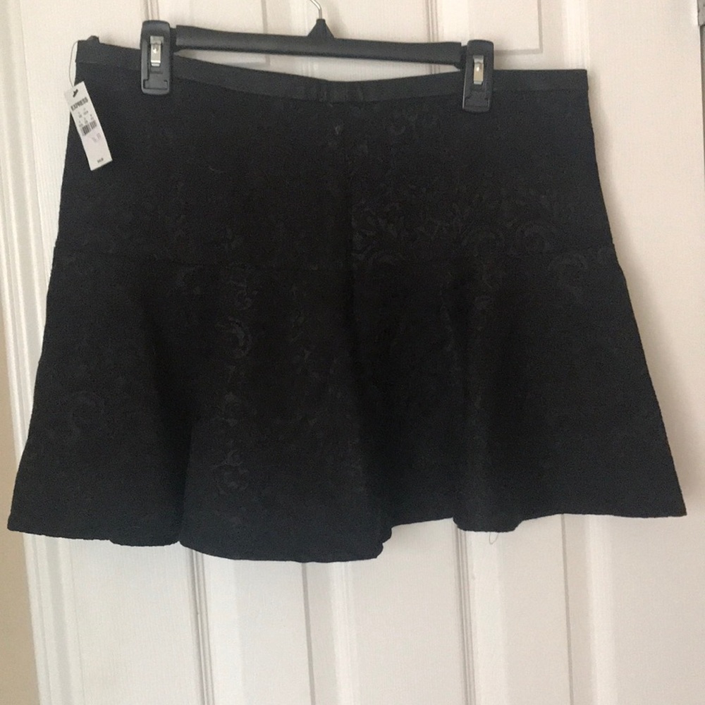Black lace print skirt